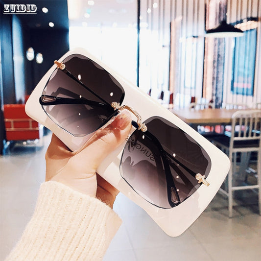 New Refined Rimless Cut Square Sunglasses for Women Fashion Personality Two-Color Sunglasses Web Celebrity the Same Trend Glasses.