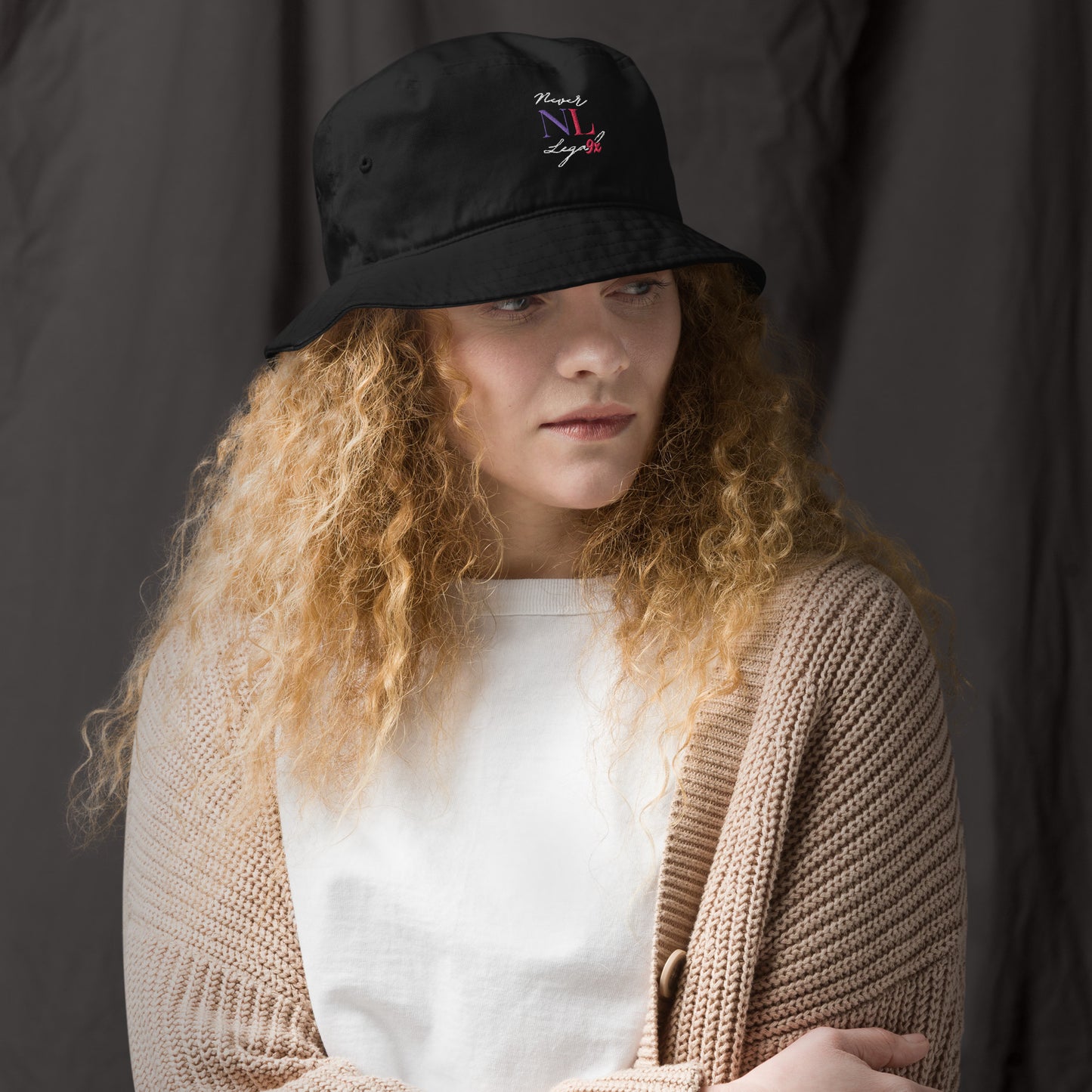 NEVER LEGAL 9X women's-Organic bucket hat